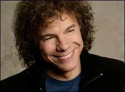 Richard Cocciante. Complétez le début de sa chanson " Le coup d'soleil". 
" J'ai attrapé un coup d'soleil...