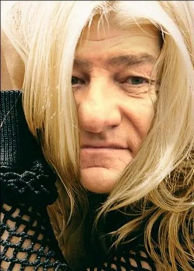 Mon nom est Claude Moine.