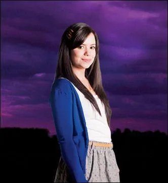 Laquelle de ces filles prend des cours de danse ?