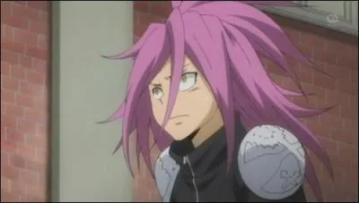 Je suis un membre du Black Spell mais aussi un membre originel de la famille Giglio Nero. Je suis :