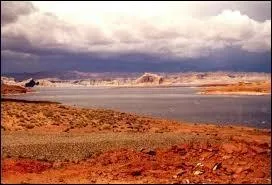 Où se situe l'archipel nommé "Terre de Feu" ?