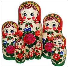 Comment appelle-t-on ces poup&eacute;es de tailles d&eacute;croissantes qui se placent les unes dans les autres ?