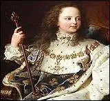 Louis XV est le fils de Louis XIV.