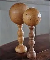 A quel jeu doit-on empaler une boule sur un bâton pointu ?