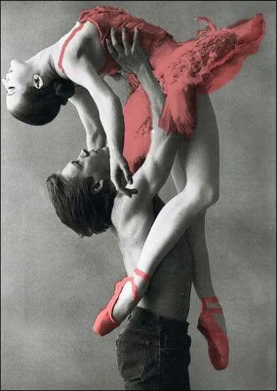 "Toi + Moi" est une chanson de :