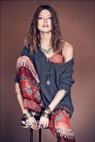 Comment s'appelle la mode vestimentaire utilisant des accessoires panthère, des perles en bois, des objets inspirés d'Afrique et d'Asie ?