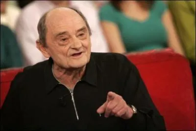 Comment se nomme réellement Sim ?