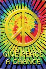 Ils se sont mariés pendant la guerre du Viêt Nam, ils ont enregistré la chanson « Give Peace a Chance », voici :