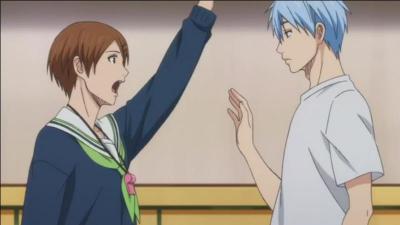 Comment se passe l'entrée de Kuroko dans l'équipe du basket du lycée Seirin ?