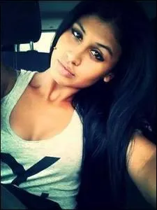 Elle a fini deuxième lors de la finale de « Secret Story », saison 8, et elle a récemment participé aux « Anges 7 ». Qui est-ce ?