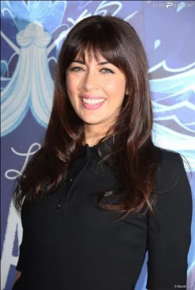 A quelle chanteuse doit-on le titre "Cassé" en 2003 ?