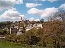 Je vous emmène à la découverte de Lannion. Ville bretonne, elle se site dans le département ...