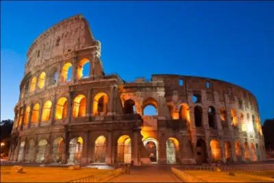 Combien y a-t-il d'habitants à Rome ? (environ)