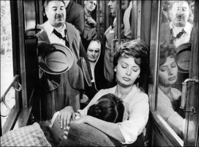 Vrai ou faux - Sophia Loren remporta l'Oscar de la meilleure actrice en 1962 pour son rôle dans ce film.