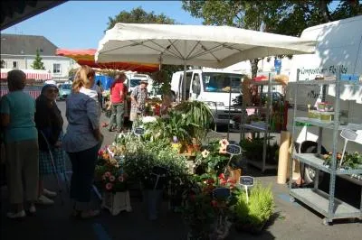 Comment les habitants de la Riche s'appellent-ils ?