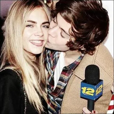 Dans quelle vidéo non officielle Harry a-t-il un petit rôle ?