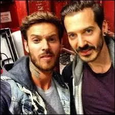 Comment s'appelle son frère ?