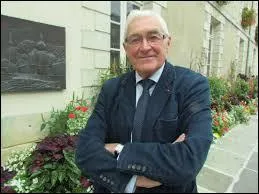 Deux personnes portent le nom de "René Benoît". Quelles furent leurs professions ?