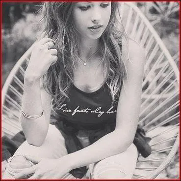 Comment s'appelle sa sur ?