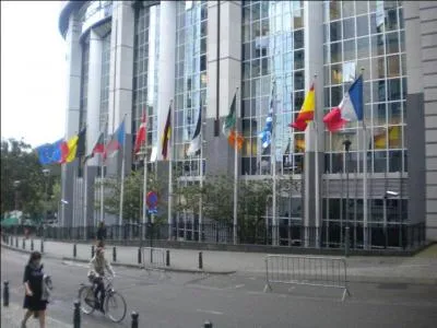 Quel parlement a été élu pour la première fois en 1979 ?