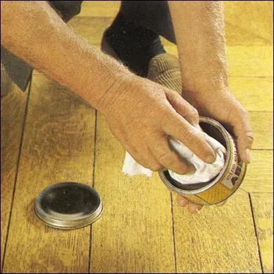 Votre encaustique s'étale mal :