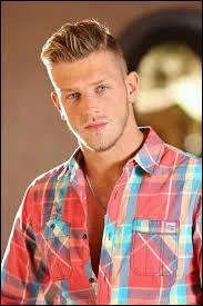 Qui est ce participant ?