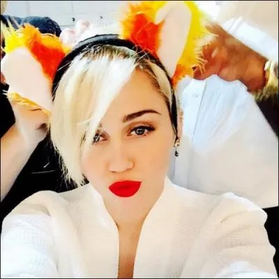 En quelle année Miley est-elle conviée pour la première fois aux Oscars ?