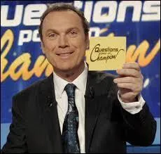 Depuis quelle année Julien Lepers présente-t-il "Questions pour un champion" sur France 3 ?