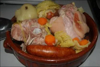 Ces promenades dans la nature nous ont fatigués, il est temps de manger :