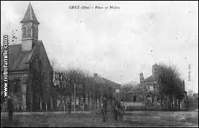 Voici une carte postale ancienne de Grez. Village Isarien, il se situe en région ...