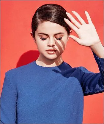 Qui a récemment sorti un album du nom de "Revival" ?