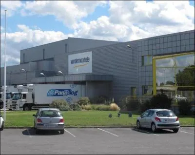 Que fabrique la société Panavi dont la fermeture définitive est programmée le 30 octobre ?