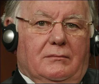 Pourquoi le prsident de la Chambre des communes en Grande-Bretagne a-t-il t contraint  la dmission ?