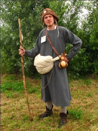 Vous rencontrerez bon nombre d'hommes sans valeur, vulgaires, ne méritant aucune considération. On leur donnait le nom de ... .