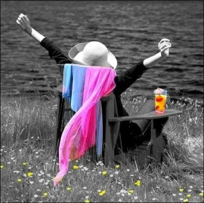 Qui chantait "J'y pense et puis j'oublie, c'est la vie, c'est la vie" ?