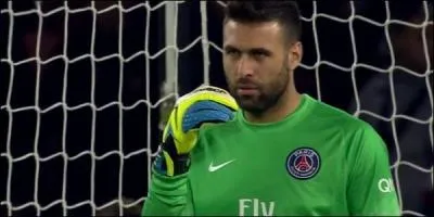 Quel est le numéro du maillot de Sirigu ?