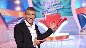 Si je ne me trompe pas, ton jeu télévisé préféré est "Tout le monde veut prendre sa place". Permets-moi donc de te poser cette question : depuis quelle année le jeu est-il diffusé ?