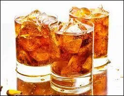 Tu adores aussi l'Ice Tea. Cette boisson existe en onze parfums différents. Quel est ton préféré, déjà ?