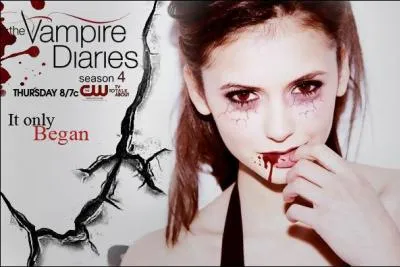 Elena devient vampire dans la...