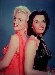 Qui donne la réplique à Marilyn Monroe dans le film "Les hommes préfèrent les blondes", sorti en 1953 ?