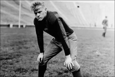 Au niveau des "Gaffes, bévues et boulettes", il n'avait rien à envier à Gaston Lagaffe : c'est vrai qu'il a fait ... (complétez ! )