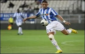 Quelle position occupe généralement le footballeur français François Marque qui joue actuellement dans le club suisse FC Le Mont-sur-Lausanne ?