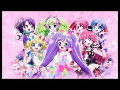 De qui est constitué le groupe SoLaMi SMILE ?