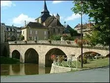 Commune de l'arrondissement de Guéret, La Celle-Dunoise se situe en région ...