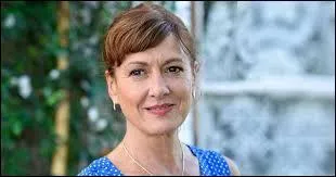 Comment s'appelle la mère du futur mari de Clem ?