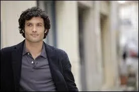 Avec qui Clem va-t-elle se marier dans la saison 5 ?