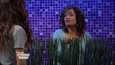 La mère de K.C. était-elle pom-pom girl ?