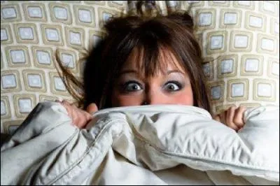 Quelle expression est équivalente de « avoir la frousse (ou le trac) » en anglais ?