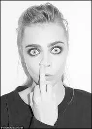 Avec qui est-elle en couple en ce moment ?