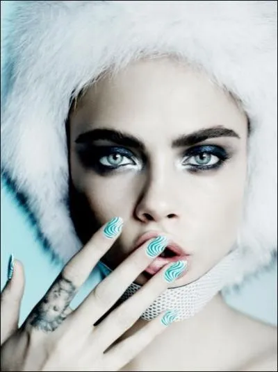 Parmi ces prénoms, lequel appartient à l'une de ses surs ?